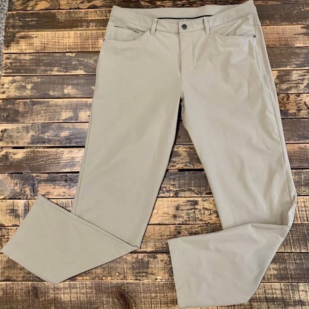 Lululemon men’s ABC casual warpstreme 36x31